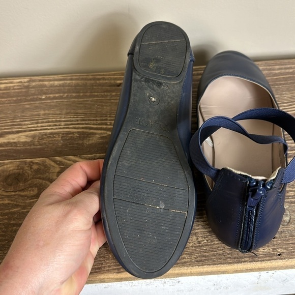 Children’s place girls size 4 blue zip back preloved - Picture 4 of 4